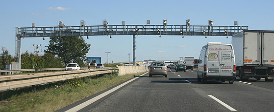 Mýtná brána na dálnici D1